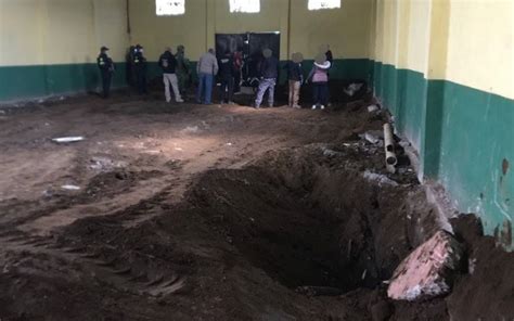 Van 46 Bolsas Halladas Con Restos Humanos En Tenango Del Valle El