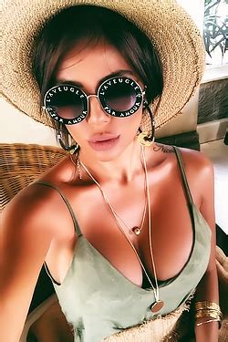 Sexy Babes Galleries Nude Babes Pics Naked Girls Photos From Morazzia