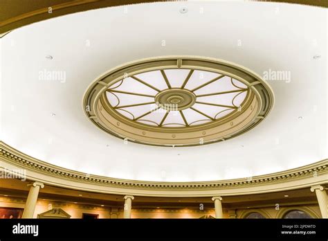 Cupola Ceiling Hi Res Stock Photography And Images Alamy