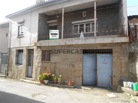 Moradia Casa Antiga T Duplex Venda Na Rua Principal Supercasa