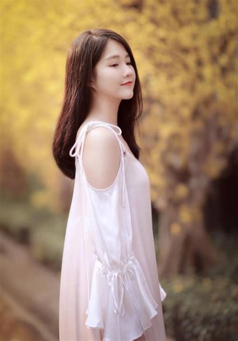 Hot girl và hot boy 12 2 2018 Ngọc Thảo đá xéo Andree chia tay rồi nhưng vẫn theo dõi cô