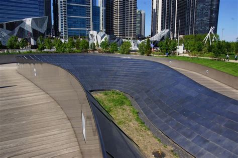 BP Pedestrian Bridge (Chicago, 2004) | Structurae