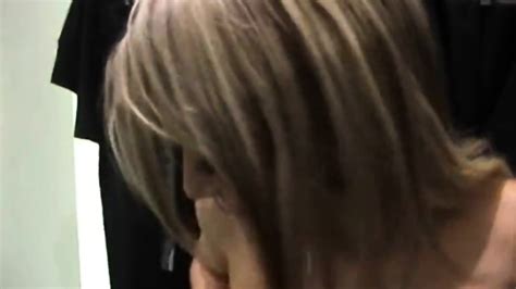 Amateur Fuck In Fitting Room