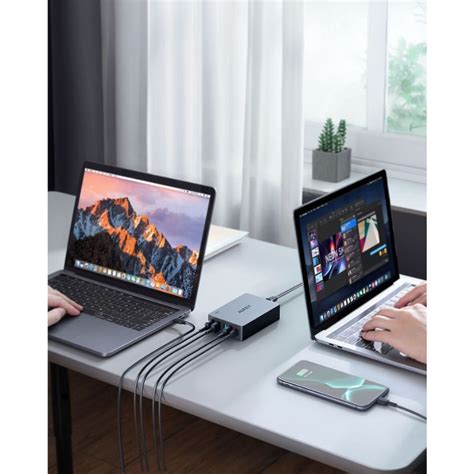 หัวชาร์จ Aukey PA-Y23 Maxima Multi 63W Charger