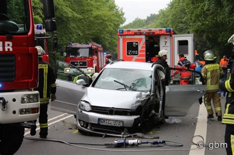 Oberberg Heute De Blaulicht Zwei Schwerverletzte Nach