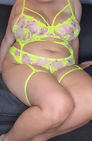 Pornpic Xxx Only Horny Busty Bbw Mama With A Ridiculous Lingerie