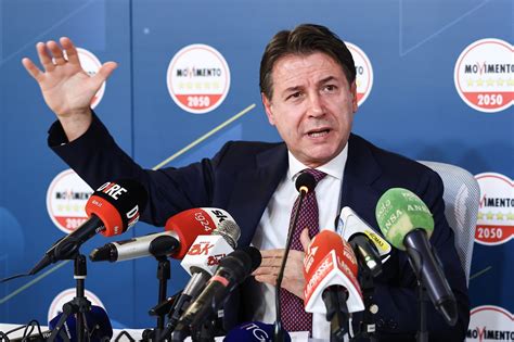 Sondaggi Politici Pd Scende Ancora Il M S Sta Per Diventare Il Primo