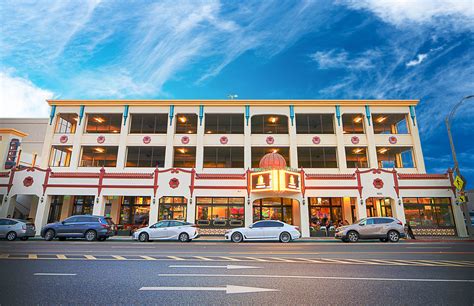 BABA S HOT CHICKEN Riverside Food Lab
