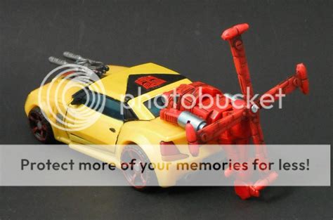 Minor Repaint TFP Armada Hot Shot TFW2005 The 2005 Boards