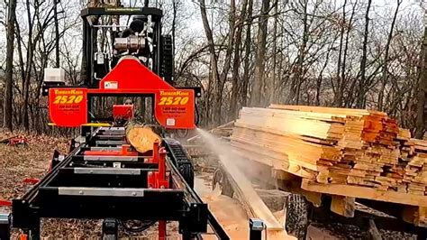 Sawing Hardwood Logs Into Lumber With Our 2520 TimberKing Sawmill