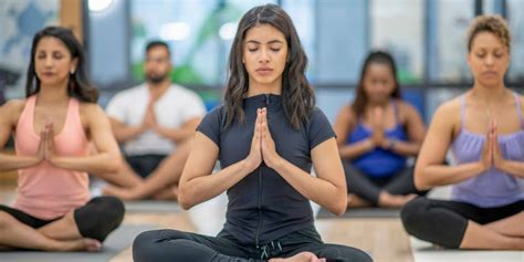 Le Yoga Comment Am Liorer Corps Et Esprit Gr Ce Ses Vertus