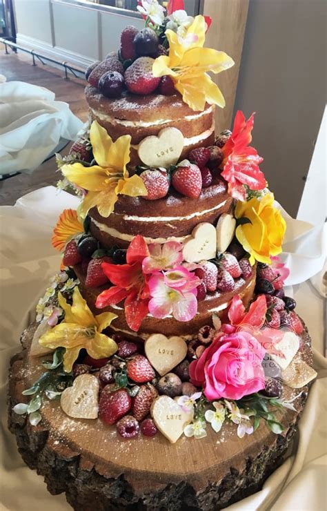 3 Tier Naked Wedding Cake Southend Essex Roslin Beach Hotel 20th May 2017 Sticky Fingers