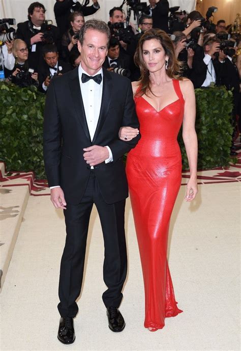 10 Celebrity Couples That Have Stood The Test Of Time Sexy Couples Cindy Crawford Celebrity