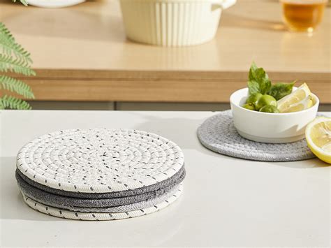 Amazon Jehdhe Set Of Trivets For Hot Dishes Hot Pads Pot Holders Cotton Woven Trivet