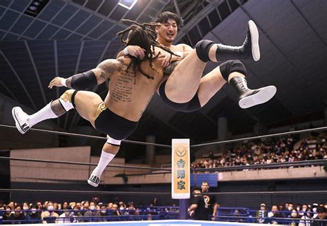 写真：【新日本・wtl】海野翔太＆成田蓮の新世代コンビが2勝目 友情、絆「タッグってそういうもんだろ」 東スポweb