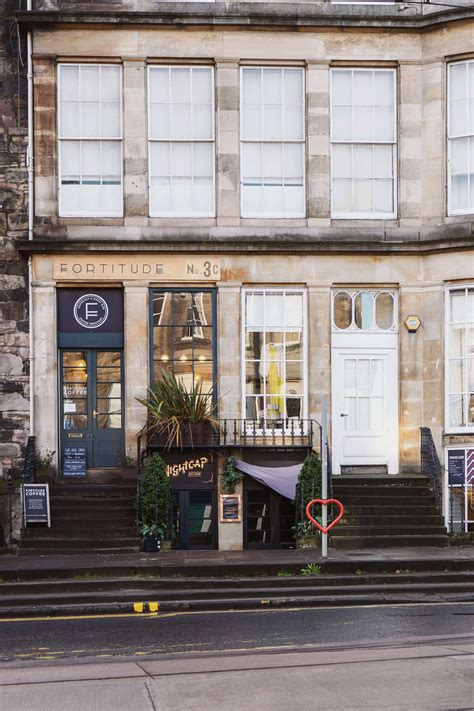 TRAVEL GUIDE: EDINBURGH, SCOTLAND — Hey Dominika. Design Led