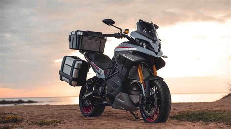 Motor Listrik Energica Experia Membawa Model Adventure Siap Touring