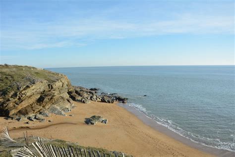 Plage De La Raitrie Pornic Gay Guide La Plaine Sur Mer Gay Beach