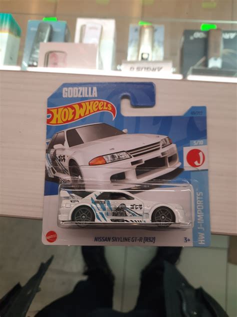 Hot Wheels Nissan Skyline GT R Godzilla грн Машинки Харків на Olx