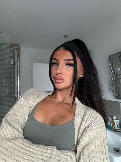 Zuzanna Pysklo Zuzannapysklo On Insta Onlyfans Girl Nude Sexy Photos Leaked 17