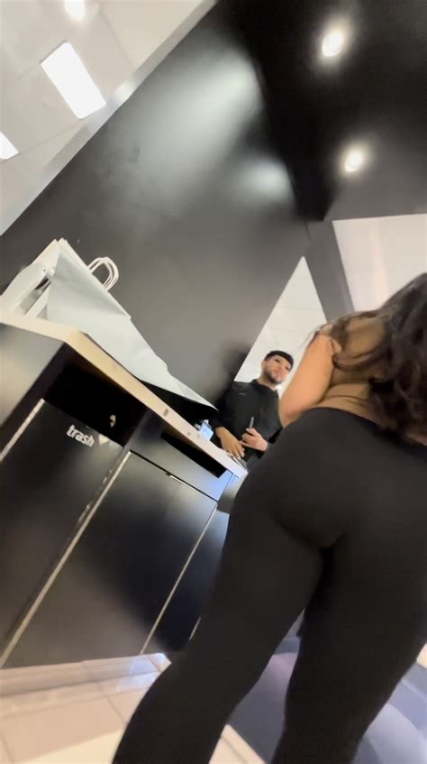 Sexy Latina In Leggings Non Oc Spandex Leggings Yoga Pants Forum