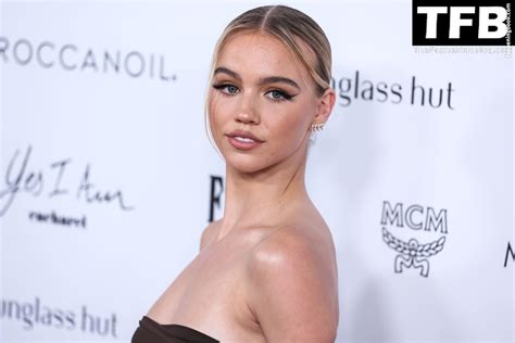 Emma Brooks Nude The Fappening Photo 1706368 FappeningBook