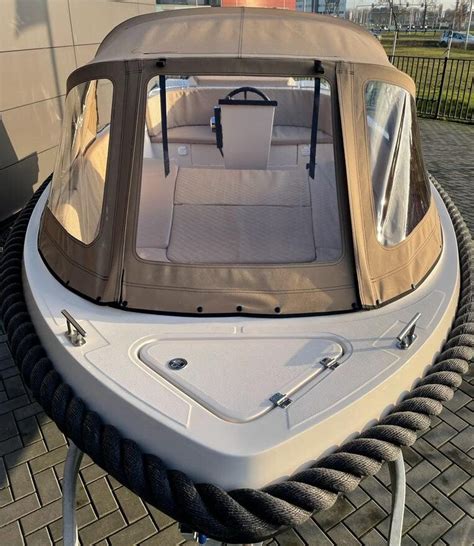 Lago Amore 595 Tendersloep 6 Meter 8 Personen