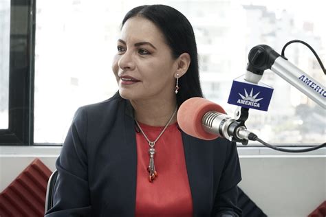 Nov Entrevista Presidenta Diana Atamaint En Radio Am Rica