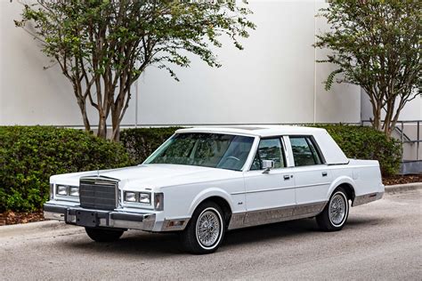 1988 Lincoln Town Car Orlando Classic Cars