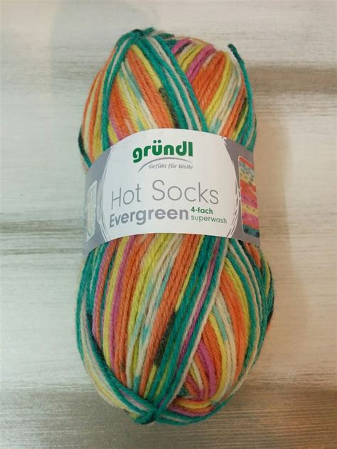 Gruendl Hot Socks Evergreen Woolshop Su