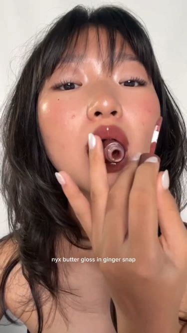 NYX PROFESSIONAL MAKEUP Butter Gloss Non Sticky Lip Gloss Praline Deep Nude In