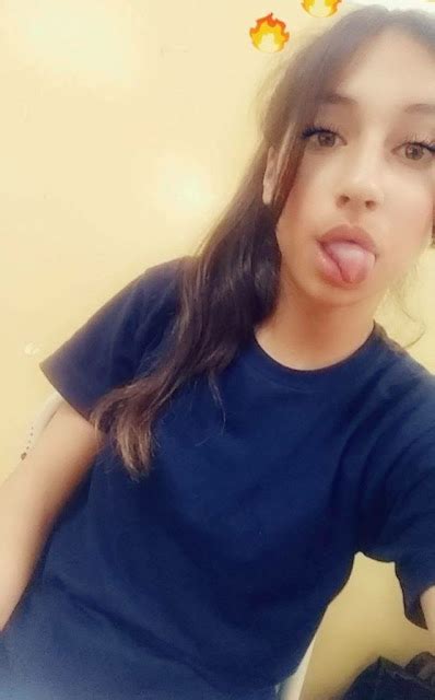 Ver:Fernanda Toledo Morrita Enseñando Tetas - un nuevo escandalo packs