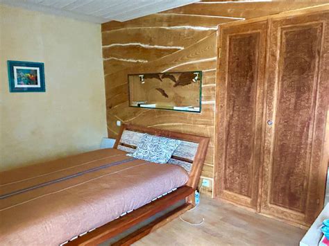 Chambre d hôte gay à Poitiers Naturiste bienvenu en toute convivialité Guide Gay Gay Poitiers