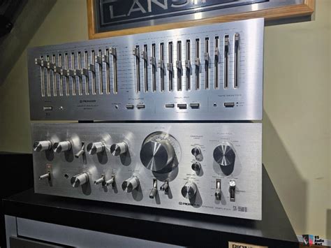 Pioneer Sa 9500 Ii Amplifier With A Pioneer Sg 9800 Equalizer