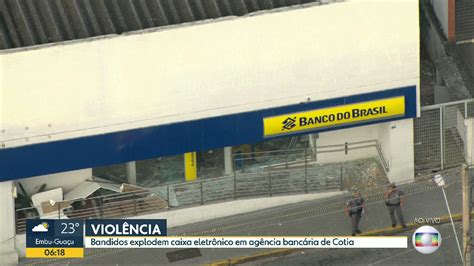 Criminosos Atacam Caixas Eletr Nicos Em Ag Ncia Banc Ria De Cotia S O