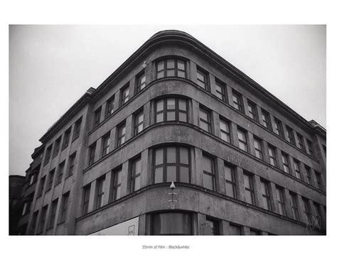 Пленка 35-мм: черно-белые фотографии улиц