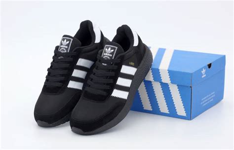 Купить Мужские кроссовки Adidas Iniki Runner Triple Black (Кроссовки ...