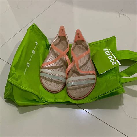 Crocs Nude Pink Rubber Sandals Women S Fashion Footwear Flats Sandals On Carousell