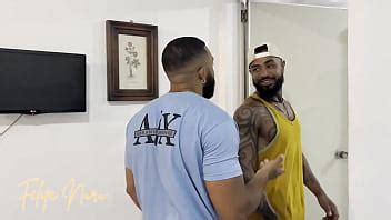 Me pidió un masaje relajante y se lo di XVIDEOS