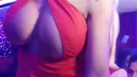 Pendejadas Lesbianas Argentina Egresadas Se Tocan En El Trencito Porn Videos