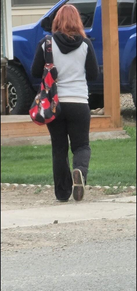 Sexy Neighbor Ass Walking Home In Black Spandex Spandex Leggings Yoga Pants Forum