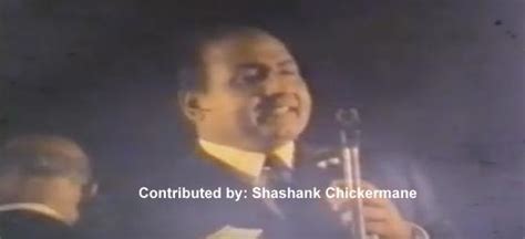 Mohd Rafi singing in a concert / Mohd Rafi - Bollywood Photos