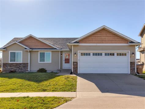 812 Se 15th St Grimes Ia 50111 Mls 708003 Zillow