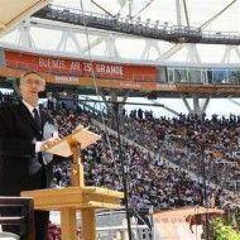 Multitudinario encuentro de Testigos de Jehová en el Estadio Único de
