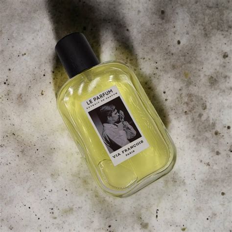 Le Parfum Via François άρωμα - ένα νέο άρωμα για γυναίκες και άνδρες 2023
