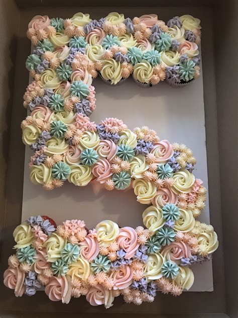 Cupcake Cake Ideas 20 Amazing Pull Apart Cupcake Cakes Artofit