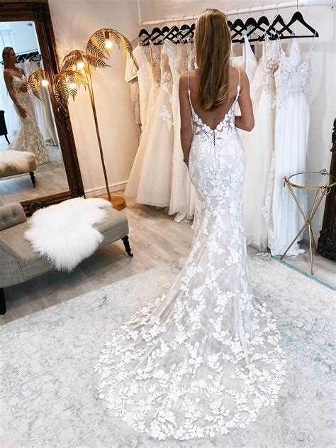 Lace Applique Mermaid Wedding Dresses Spaghetti Strap Bridal Dresses W