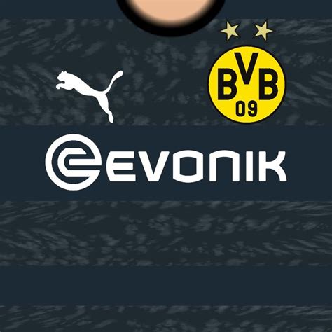 An Image Of A Soccer Jersey With The Name Geronik On It