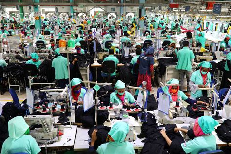 Crisis En La Industria Textil Un 2021 Con La Moda De Hace Un Año