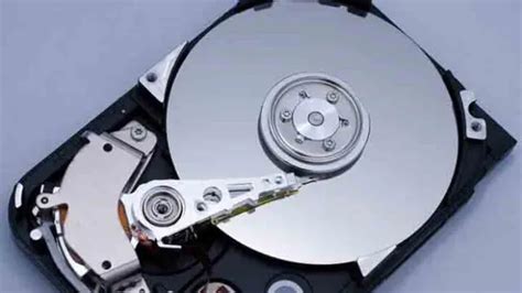 Discos duros HDD y SSD en qué se diferencian y cuál es mejor Fotos